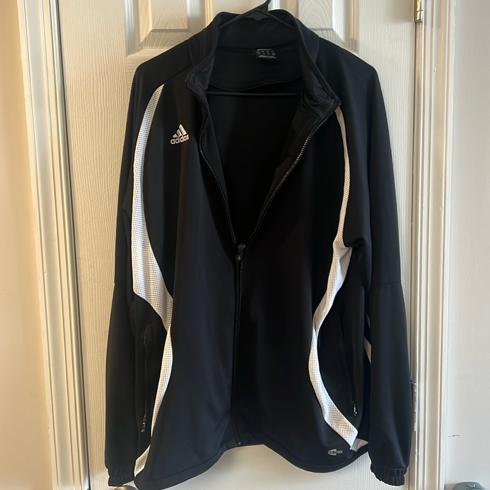 Adidas light weight men’s large zip up jacket